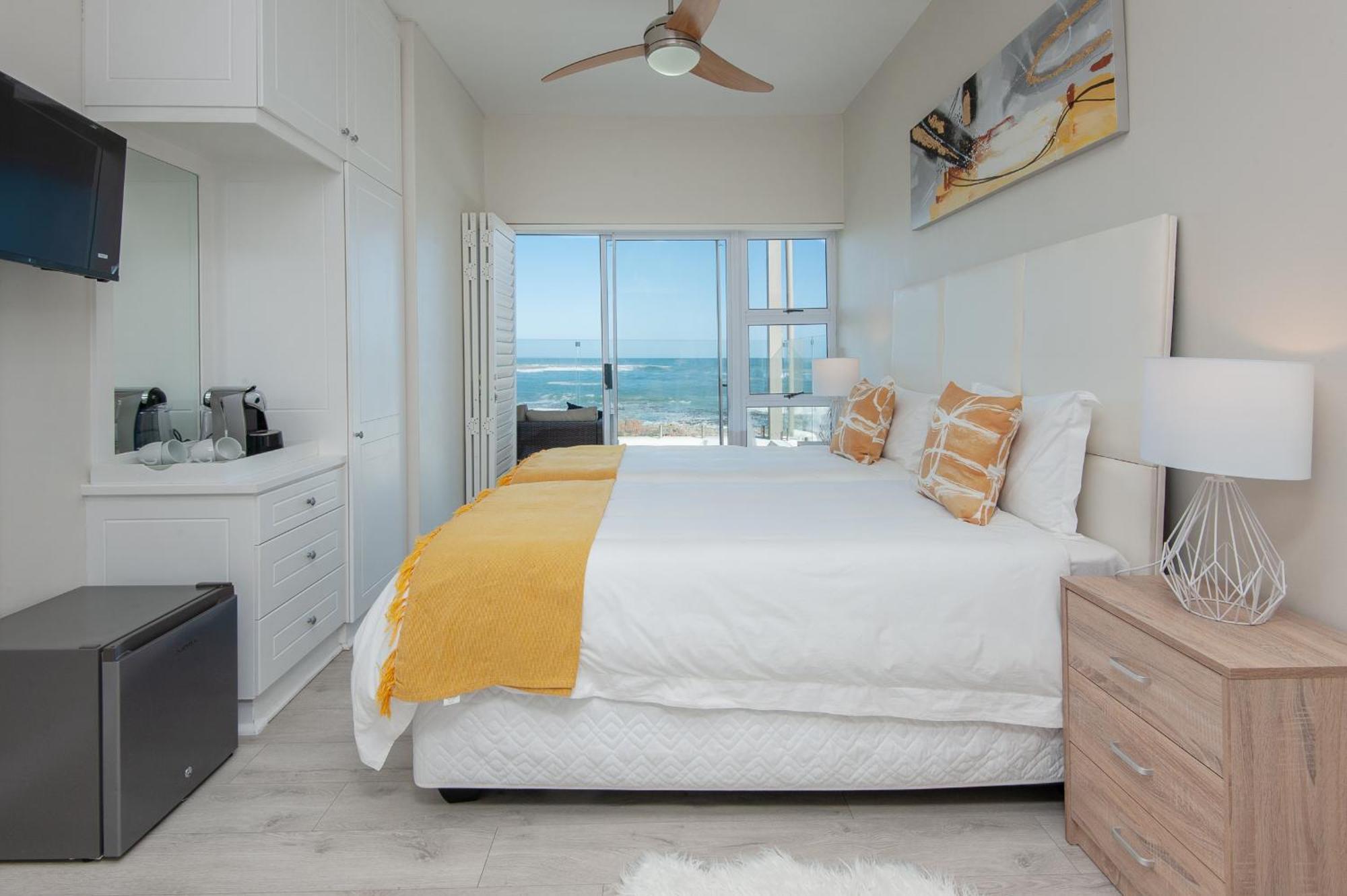 Absolute Ocean Boutique Guesthouse Hermanus Exterior photo